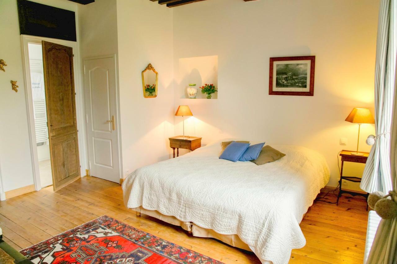 Bed & Breakfast Chateau Les Cedres Bretteville-l'Orgueilleuse Екстериор снимка