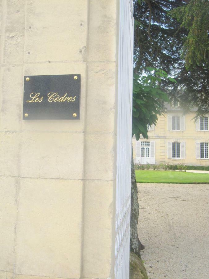 Bed & Breakfast Chateau Les Cedres Bretteville-l'Orgueilleuse Екстериор снимка