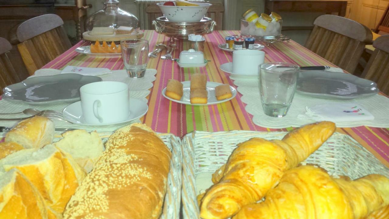Bed & Breakfast Chateau Les Cedres Bretteville-l'Orgueilleuse Екстериор снимка
